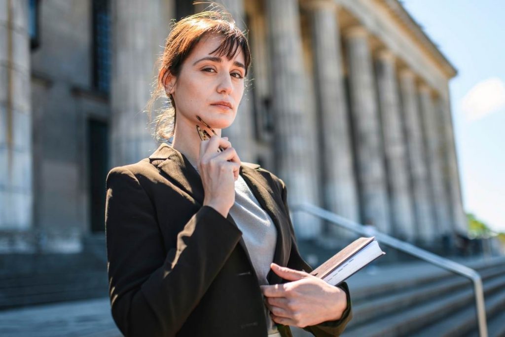 Advantages Of Studying Law